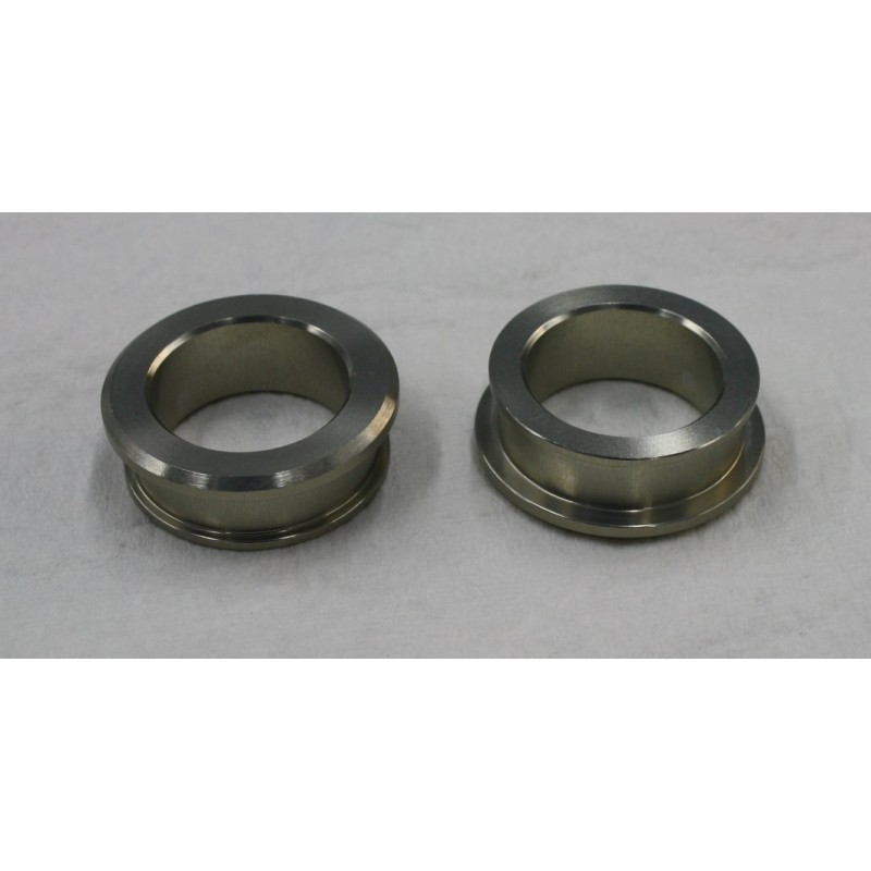 Captive front wheel spacers